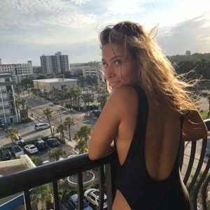 Meet your Posher, Taylor